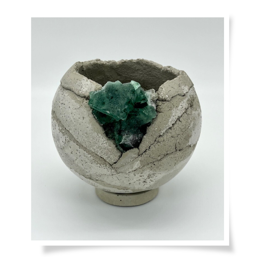 Concrete & Crystal Planter - Natural With Green Fluorite