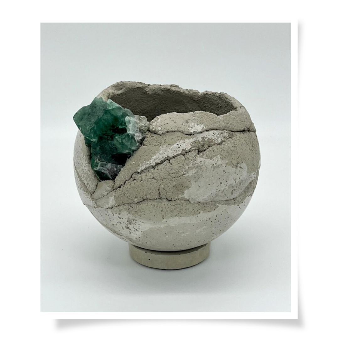 Concrete & Crystal Planter - Natural With Green Fluorite